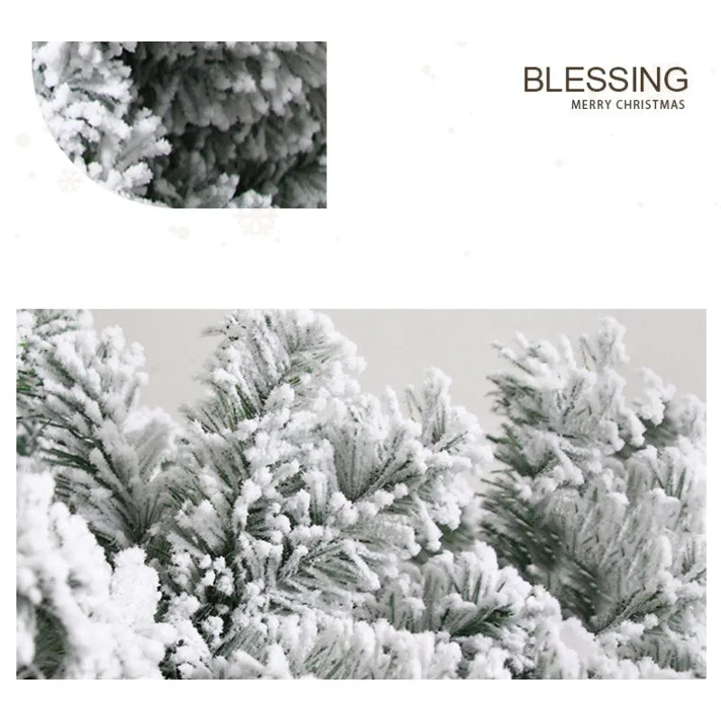 This year's popular Christmas tree is a 1.2-meter white plush tree that simulates falling snow. It is a snow pine tree